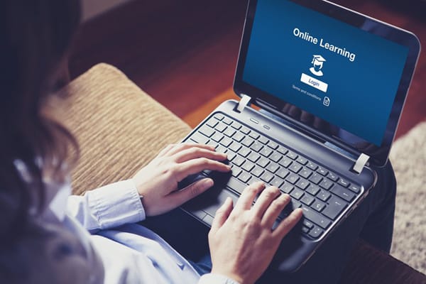 vبهترین برنامه‌های رایگان یادگیری زبان