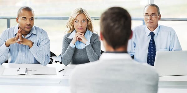 چگونه برای یک مصاحبه زبان انگلیسی آماده شویم؟